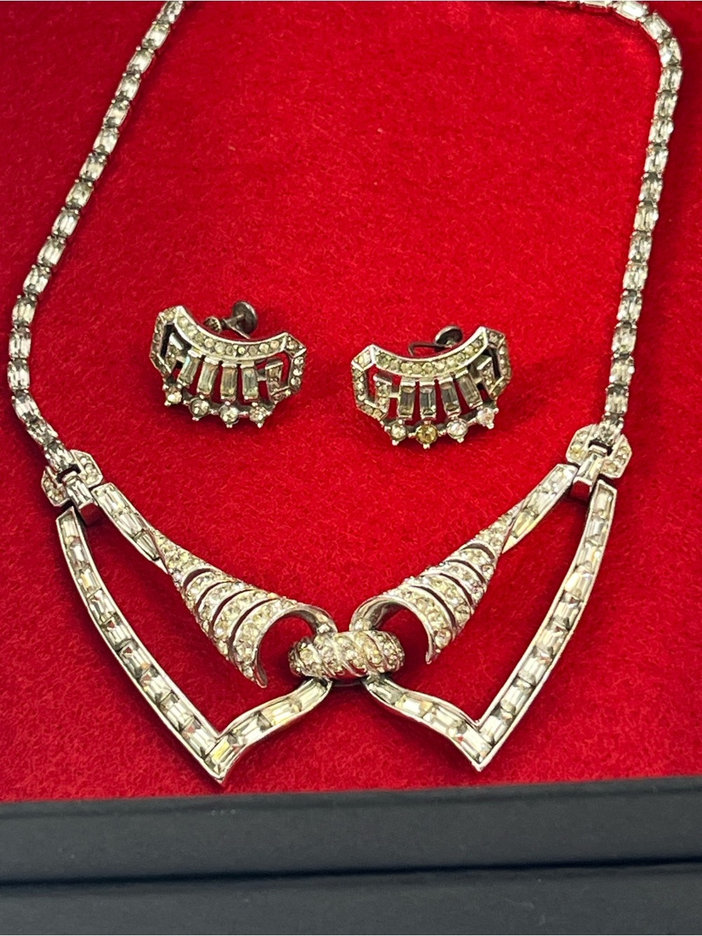 Vtg Boucher #5318 Choker Necklace & Crown Trifari Sterling Baguette Earring Set